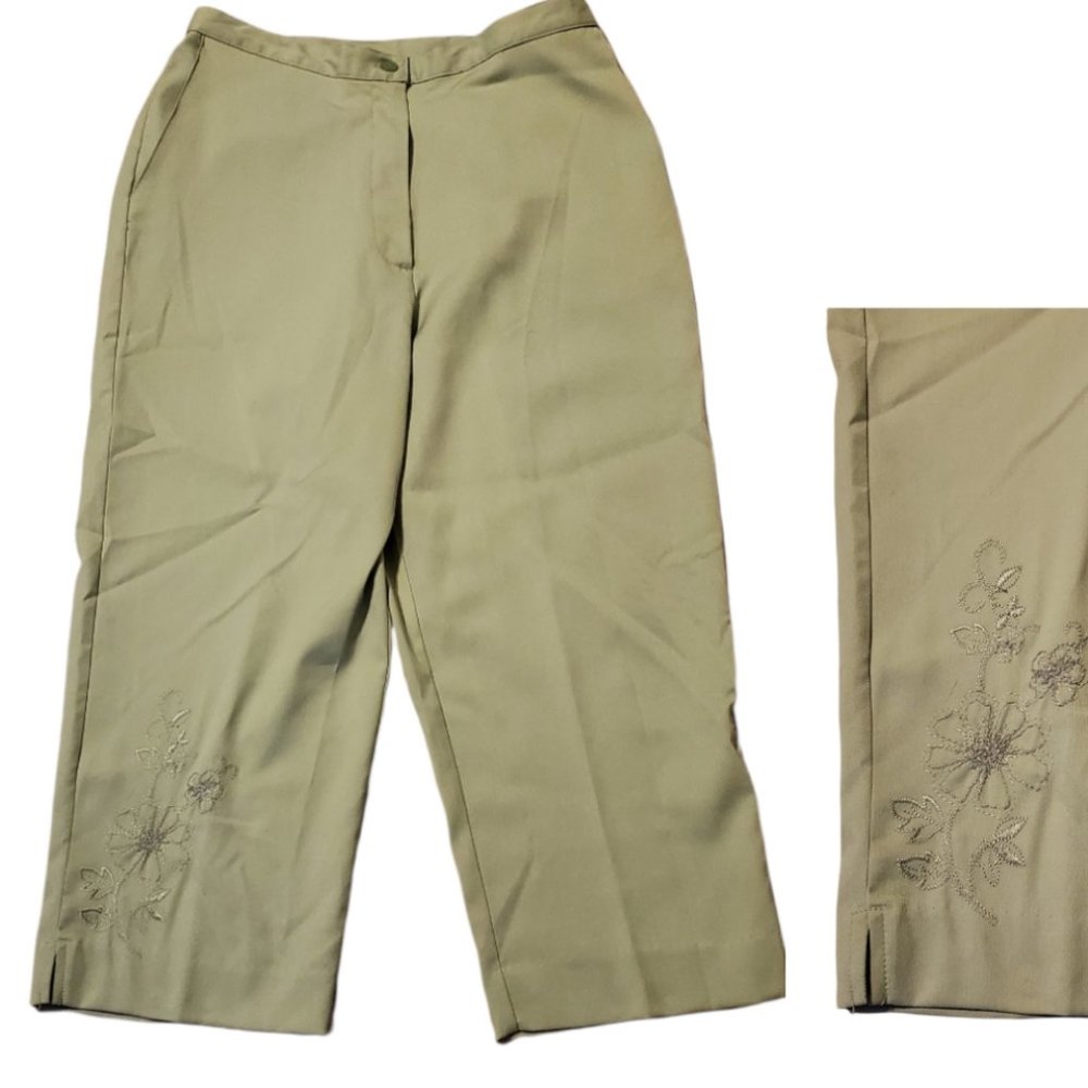 ALFRED DUNNER Celery Colored Capri's   Size 12